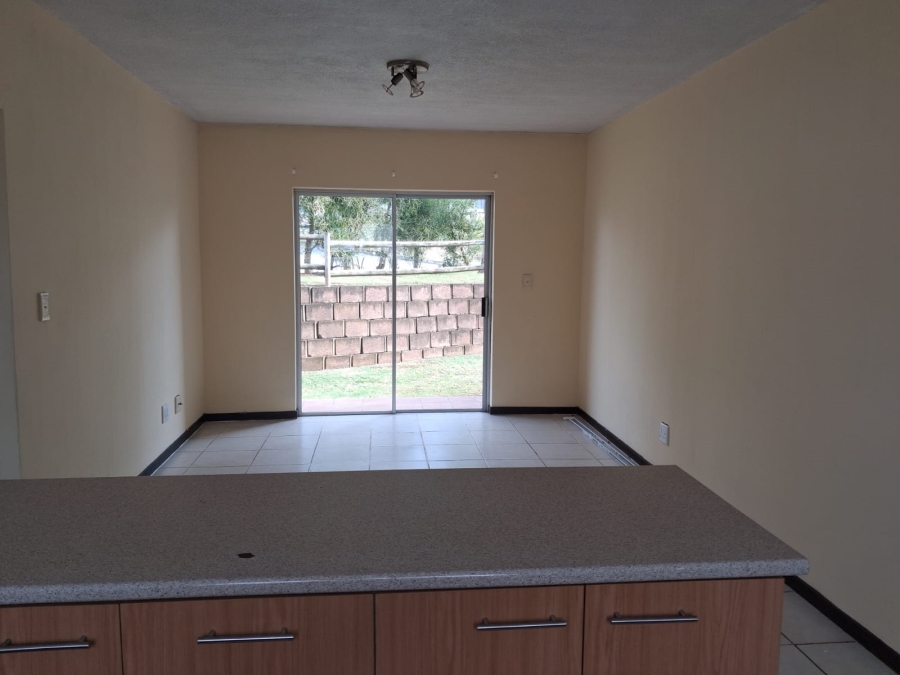 To Let 2 Bedroom Property for Rent in Beacon Bay North Eastern Cape